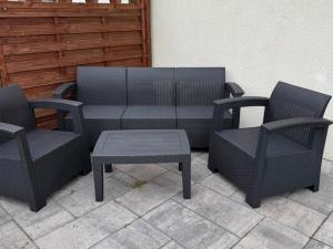 Large, comfortable holiday home, private garden