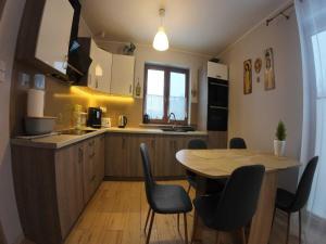 Holiday home, 4 bedrooms, private garden