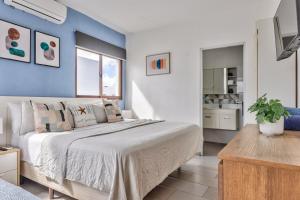 Tropical villa with Pool & Jacuzzi near beaches