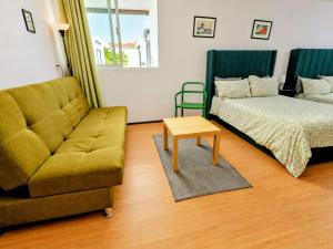 Suite Verde amplia para 6 huéspedes Espacios cómodos, diseño relajante y ubicación céntrica