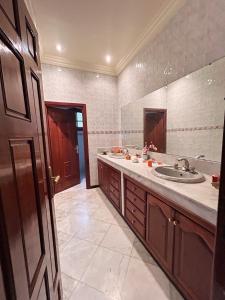 Signature Suite