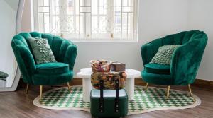 Annie Home 2