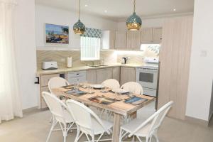 Turtles Nest Beach Apartments