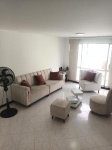 Habitacion bucaramanga cañaveral piscina parqueadero turco