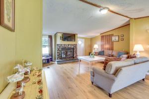 5 Mi to Dtwn Aiken! Family Home w Open Yard