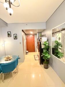 Shell Residences HomeStay near MOA & NAIA by Aizel