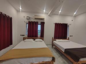Orange Grey Beach house - Near club Mahindra resort