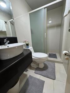 Staycation or Flight Crew Oasis Mins to NAIA Kitchenette Cozy
