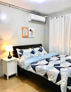 2 BR Condo in Pasig near LRT2 Santolan with Wifi