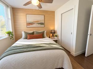 Vibrant Downtown 2 Bedroom Stay