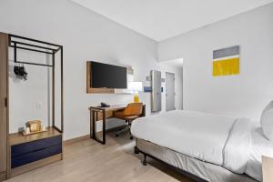 Comfort Inn & Suites FtJackson Maingate
