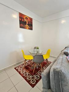 Beautiful two bedroom apartment in Buxton point with ac and hot shower - BL402