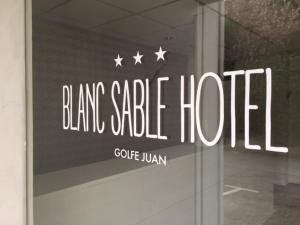 Hotels Blanc Sable Hotel : photos des chambres