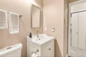 Swiss Mountain 1BR DLX CSSS2407 condo