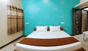 Aarav home stay ujjain