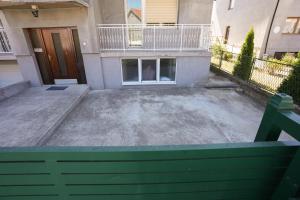 Apartman sa 2 spavaće sobe