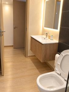 Elegant 2-Bedroom Apartment with Pool & Balcony
