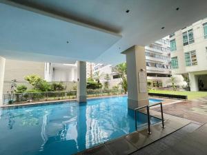 Elegant 4BR penthouse in BGC