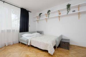 Cosy studio near the PGE stadium Warsaw Koźmińska 11 by Heyrent