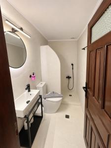 Eternel Rooms