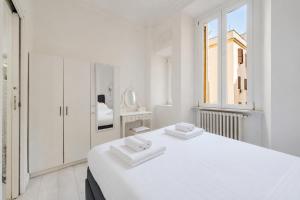Vatican Luxury Apt 3 Bedrooms 4 Bathrooms