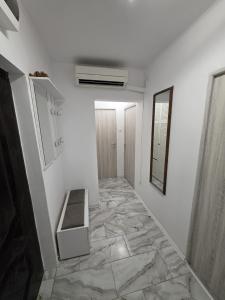 Apart SimBro