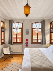 Timeless House Overlooking the Golden Horn with Sea - Nilorayn