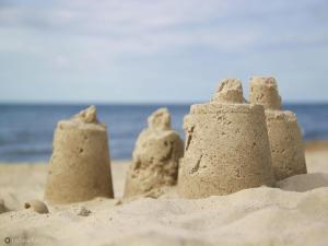Holiday homes close to the seaside beach