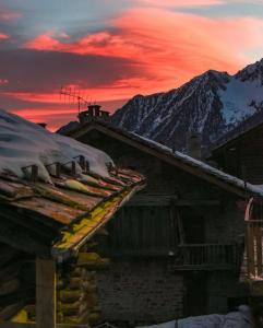The chalet in the village between Champoluc and Antagnod