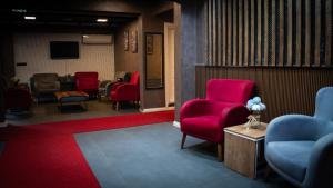 COMFORT HOUSE HOTEL