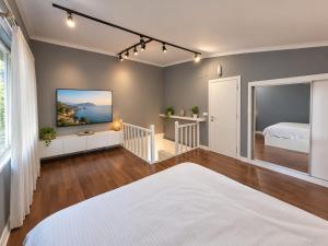 Alex Suites Lara