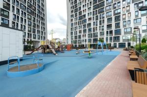 29-355-2 Manhattan, Beresteiskyi 11, Kyiv, Politekh metro nearby, fantastic city view, Petrovdom Apartment