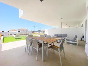 Luxury 2 bed Apartment in El Higueron