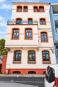 Timeless House Overlooking the Golden Horn with Sea - Nilorayn