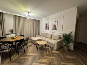Apartament GB przy PCK 3A z bezpłatnym parkingiem by Gingerbread Apartments