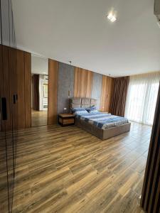 Golden Luxury apartment