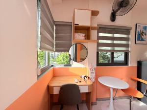 Unihomes Apartment 232 CT Q10