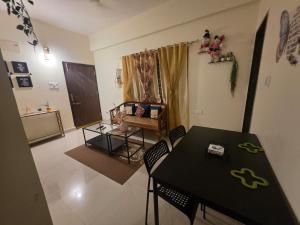 Willow by Isha Haven - Cozy 1BHK & Private Balcony - Gachibowli