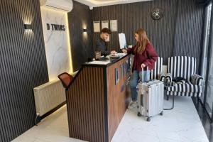D Twins Airport Hotel