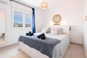 Oeste urban beach by Lovey Rentals