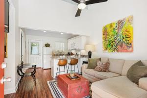 Cozy Oleander Cottage, Between Savannah & Tybee, Cohens Retreat
