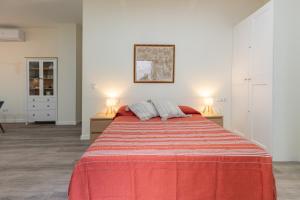 Cervera Flat by Invalencia
