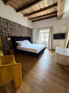 PALAZZO SOLARO Boutique & Luxury Suites