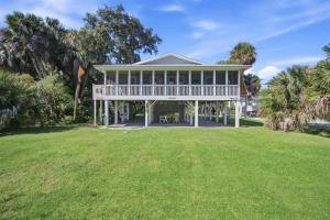 Edisto Beach Getaway 4BR Cottage Walk to Ocean