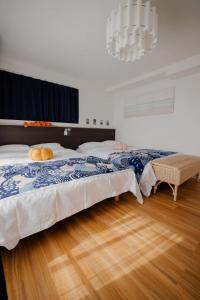 201Room, a 6-minute walk from Tokyo Koiwa Station Direct connected to Shinjuku and Akihabara Stations Comfortable one-bedroom apartment with separate wet and dry areas