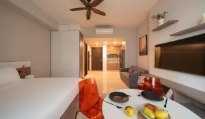 Tresor Apartments, Prime Location, Studios and 2 to 4 Bedroom, 2 min walk to City Center