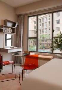 Tresor Apartments, Prime Location, Studios and 2 to 4 Bedroom, 2 min walk to City Center