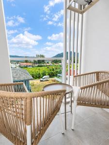 Title Serenity studio room Brand new green view