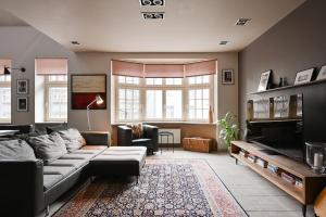 Spacious 2-story apt. w terrace - 280 m2
