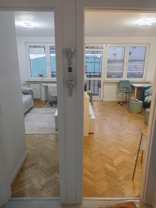 Apartament na Złotej z widokiem na centrum